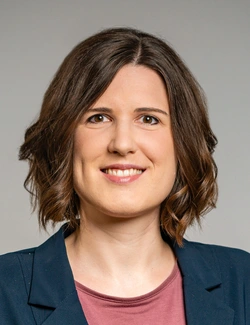 Portrait of Prof. Julia Blasch